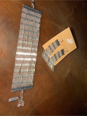 Beaded Bracelet and Matching Earrings - Silver - NWT -Plunder